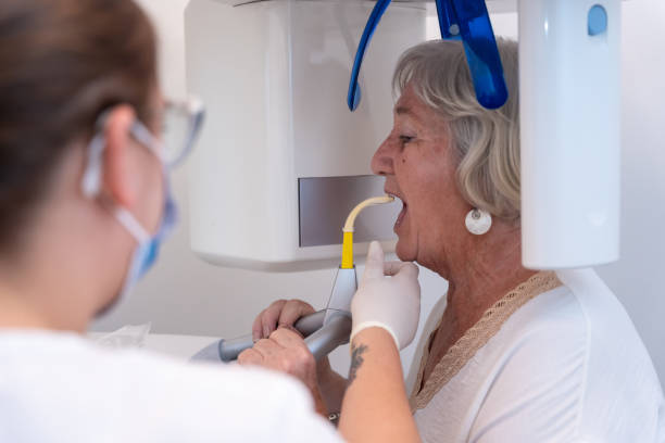 Best Emergency Dental Extractions in Highlands, TX