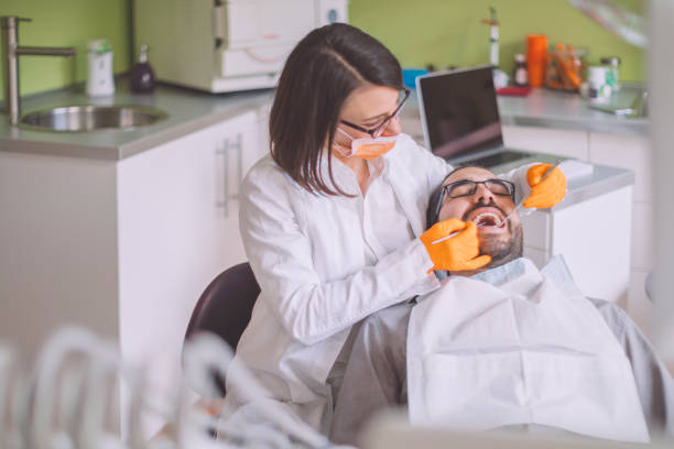 Best Mobile Emergency Dentist in Highlands, TX